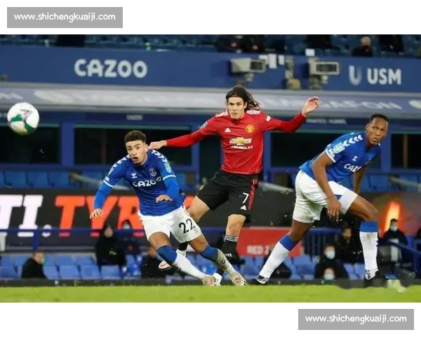 英超焦点战直播曼联迎战西汉姆联攻防对决全程解析战术走势与胜负悬念